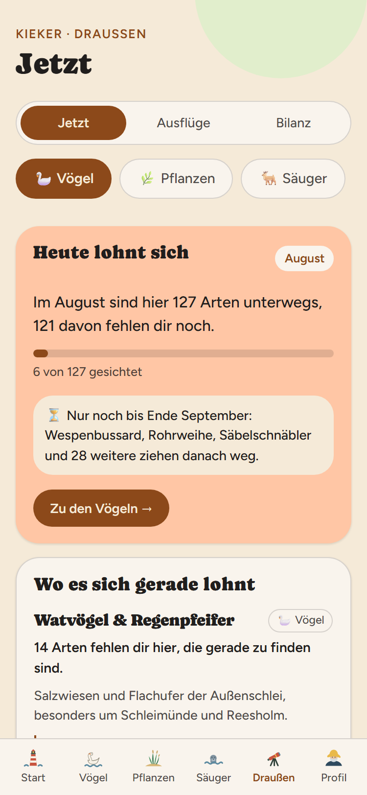 Bildschirm aus der App: die Karte „Heute lohnt sich“ nennt für August 127 Arten in der Region und weist darauf hin, dass Wespenbussard, Rohrweihe, Säbelschnäbler und 28 weitere Ende September wegziehen.